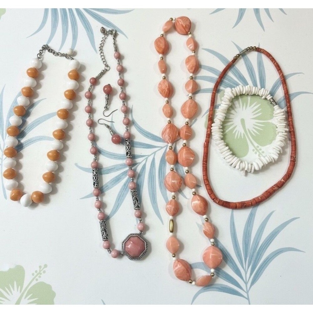 Vintage Jewelry Lot Avon Coral Pink Necklace Earrings Shell Bracelet Beaded Set